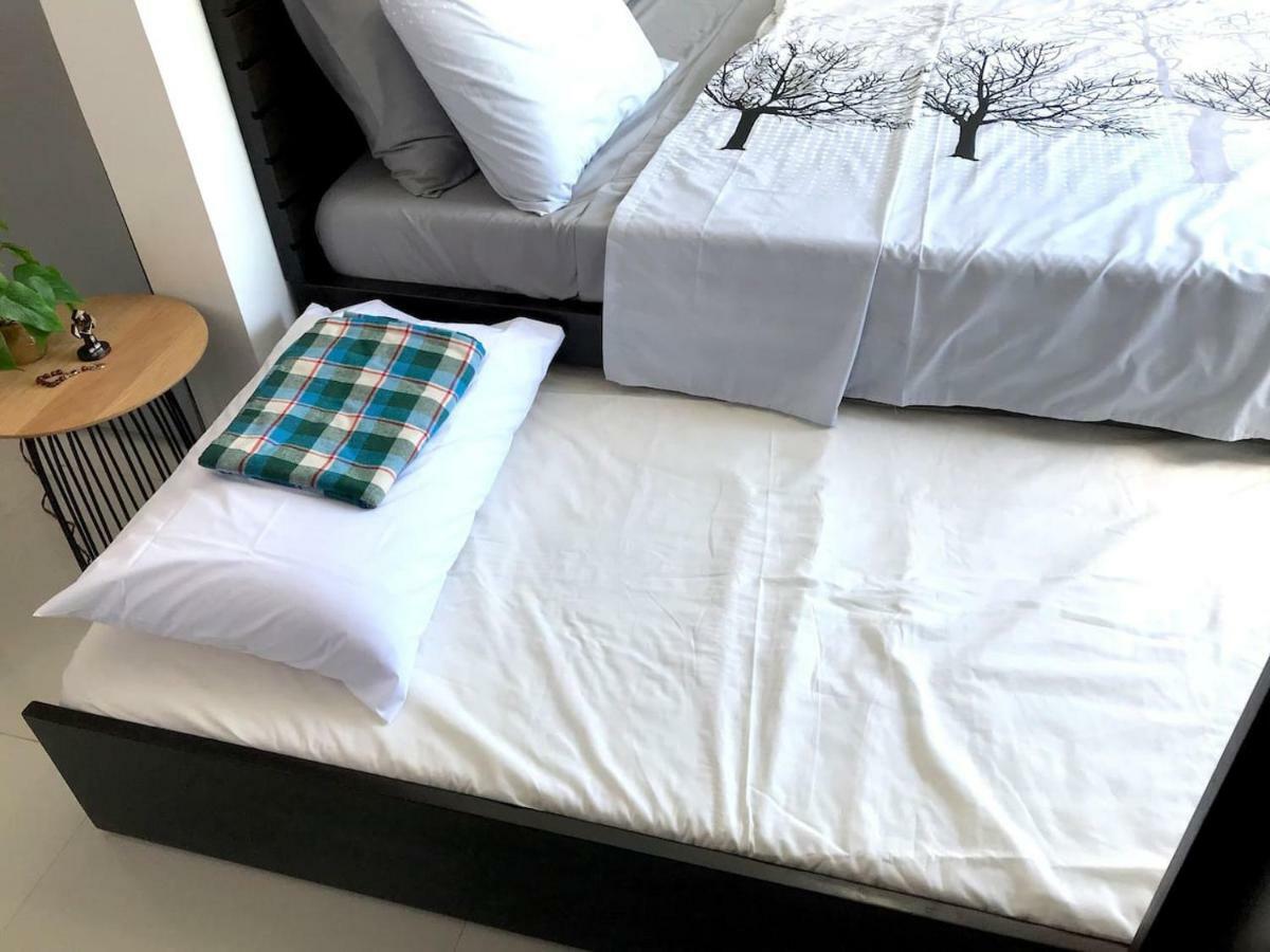 Cozy And Full Service Condo At The Heart Of Bacolod Luaran gambar